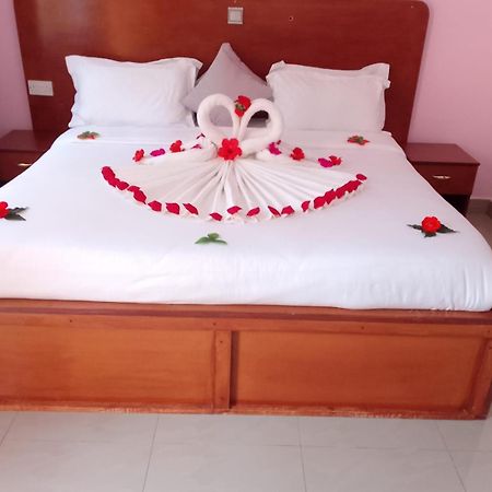 Juniper Park Resort Nyahururu Esterno foto