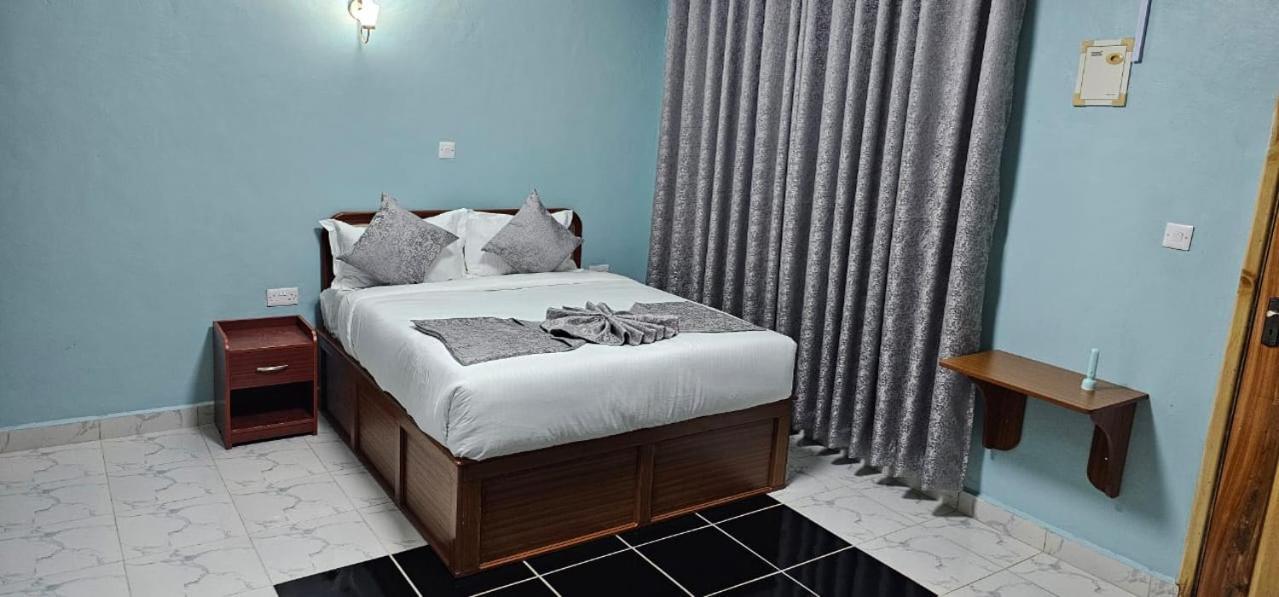 Juniper Park Resort Nyahururu Esterno foto